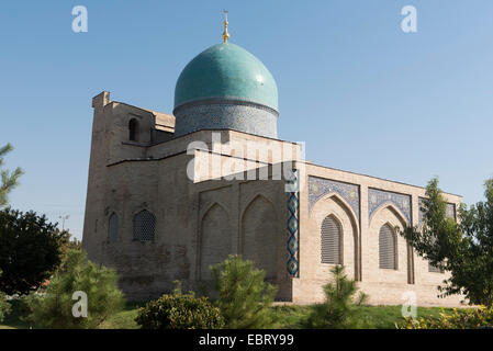 Mausoleo del legal scholar Kafal Shashi, Tashkent, Uzbekistan, Asia Foto Stock