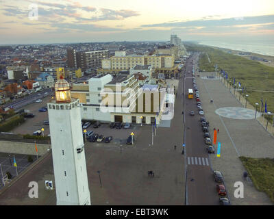 Vista aerea al faro di Noordwijk in serata, Paesi Bassi, Noordwijk aan Zee Foto Stock