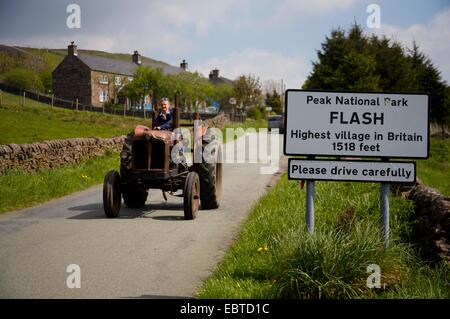 Flash, villaggio più alto in Gran Bretagna e vintage nel trattore annuale rally del trattore Foto Stock