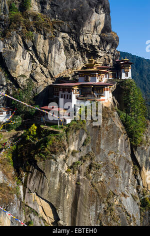 Vista di Taktshang o tigri nido, Paro valley, Bhutan Foto Stock