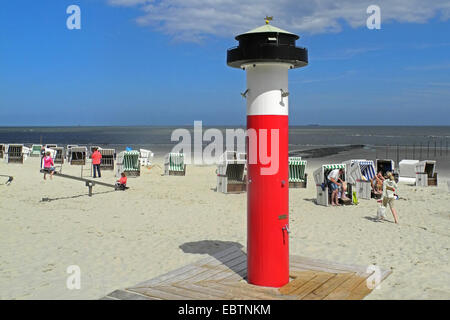 Faro doccia presso la spiaggia di Wangerooge, Germania, Bassa Sassonia, Wangerooge Foto Stock