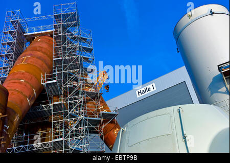 Treppiede per costruzione offshore wind farm prima spedizione in Italia , Germania, Bremerhaven Foto Stock