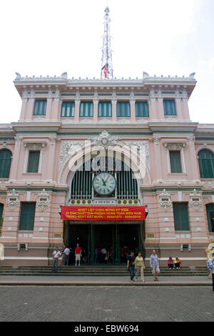 Esterno del Saigon Central Post Office situato nel centro cittadino di Ho Chi Minh City, Vietnam. Foto Stock