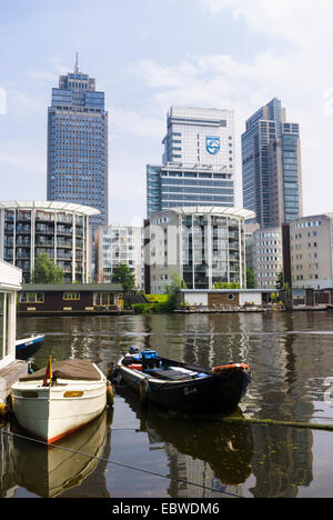 Rembrandt, Breitner e Mondriaan torri, tre grattacieli di office sul fiume Amstel bank in Amsterdam, Paesi Bassi. Foto Stock