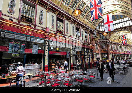 Storico centro commerciale mercato Leadenhall, City of London, Londra, Inghilterra, Großbritannien, Vereinigtes Königreich Foto Stock