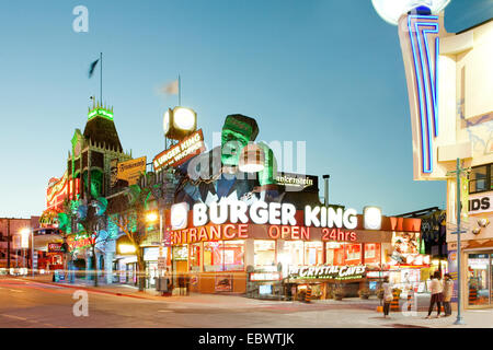 Fast-food su Clifton Hill, Niagara Falls, Provincia di Ontario, Canada Foto Stock