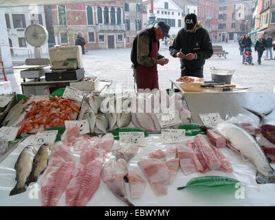 Mercato del pesce a Campo Santa Margherita, Italia, Venezia Foto Stock