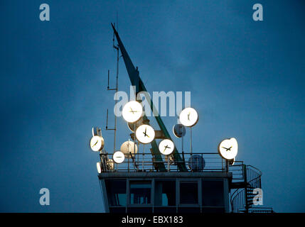 La luce della manifestazione "Ruhrlights Twilight Zone ' Regata a Torre del Lago, Baldeney Baldenysee, in Germania, in Renania settentrionale-Vestfalia, la zona della Ruhr, Essen Foto Stock