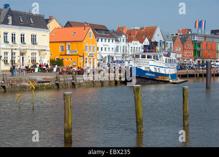 Ristorante in zona Porto, Germania, Schleswig-Holstein, Husum Foto Stock