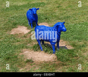 Pecora blu sul Federal Garden Exhibition 2007 a Gera e Ronneburg, Bundesgartenschau, Germania, Ronneburg Foto Stock