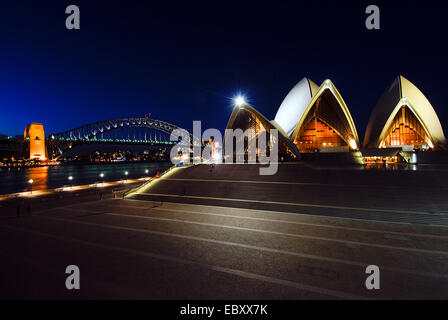 Harbour Bridge e l'opera di notte, Australia Nuovo Galles del Sud di Sydney Foto Stock