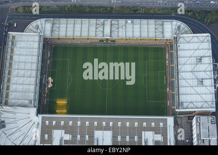 Una veduta aerea di Carrow Road football Stadium, casa di Norwich City Football Club. Foto Stock