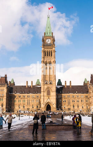 Torre di pace e gli edifici del Parlamento europeo, Ottawa, Ontario, Canada. Foto Stock