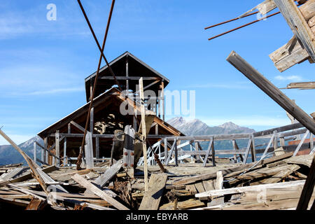 Kennecott miniera, noto anche come Kennecott miniere o AHRS Sito No. XMC-001, è una miniera abbandonata del camp nella Valdez-Cordova,Alaska Foto Stock