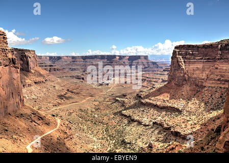 Stati Uniti d'America, Utah, il Parco Nazionale di Canyonlands, Island in the Sky, Schafer Trail Road Foto Stock