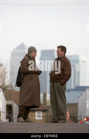 Derek Jacobi, che interpreta la parte di Charles Dickens e il barbone in "l'enigma" Foto Stock