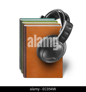 Cuffie con libri audio-libro concetto isolato su sfondo bianco Foto Stock