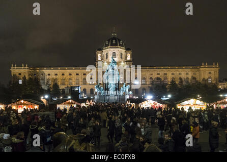 Villaggio di Natale, il Mercatino di Natale a Vienna Art Museum di Vienna Austria Foto Stock