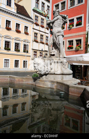 Fontana di Nettuno a Untermarkt, Goerlitz, in Sassonia, Germania, Europa Foto Stock