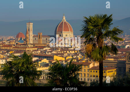 La mattina presto sul Duomo di Firenze, Toscana, Italia Foto Stock