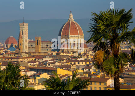 La mattina presto sul Duomo di Firenze, Toscana, Italia Foto Stock