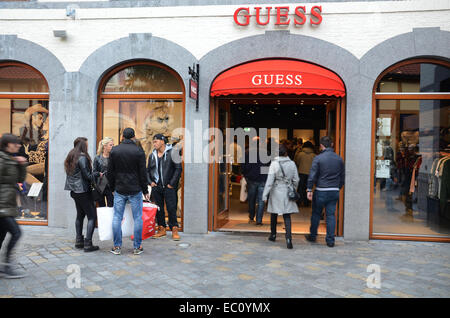 Shopping a McArthur Glen DOC, Roermond Paesi Bassi Foto Stock