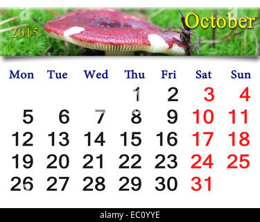 Calendario per il mese di ottobre del 2015 con il nastro di un fungo russula Foto Stock