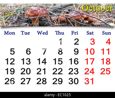 Calendario per il mese di ottobre del 2015 con il nastro di un fungo Boletus badius Foto Stock