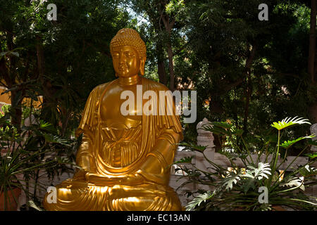 Statua di Buddha Sakyamuni, Hsi Lai Temple, città di Hacienda Heights, Los Angeles County, California Foto Stock