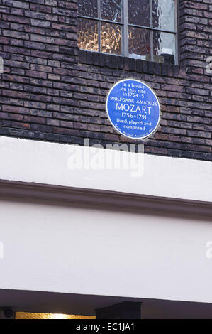 Mozart targa blu, Soho. In questa casa in 1764-5 Wolfgang Amadeus Mozart, 1756-1791, vissuto giocato e composto. 20 Frith Foto Stock