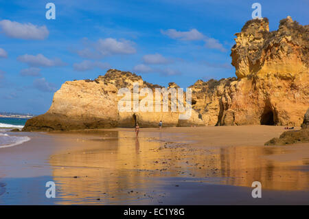 Tres Irmaos beach, Portimao Alvor Praia dos Tres Irmaos, Algarve, Portogallo, Europa Foto Stock