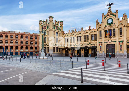 La principale stazione ferroviaria di Valencia, Spagna. Foto Stock