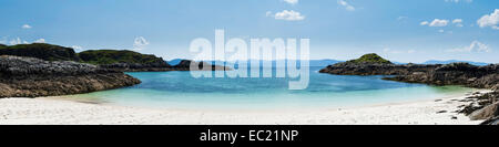 Vista panoramica della baia di Rhu, Arisaig, Highlands, Scotland, Regno Unito Foto Stock