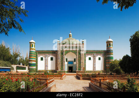 Una famiglia privata tomba costruita in forma di una moschea nella città antica di Kashgar, provincia dello Xinjiang Cina occidentale Foto Stock