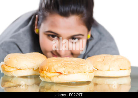 Indian obesi la dieta donna sopra il peso Foto Stock