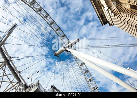 Abstract shot del London Eye (Millennium Wheel) a Londra, Inghilterra Foto Stock