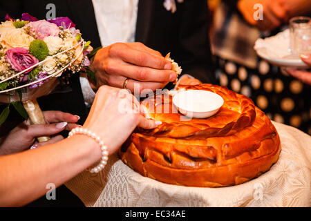 Pagnotta di cerimonia nuziale. Foto Stock