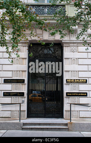 La Neue Galerie New York, 1048 Fifth Avenue, New York. La Neue Galerie New York (tedesco: 'Nuova galleria") è un museo di inizio tw Foto Stock