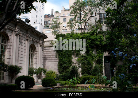 Frick Collection ha 3 Vermeers, Quinta Avenue, Museum Mile, New York City, Stati Uniti d'America La Frick Collection è un museo di arte situato in th Foto Stock