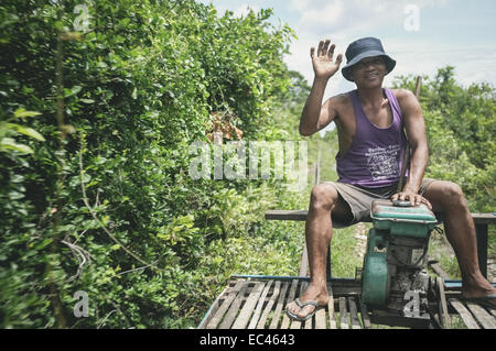 Un norry o nori è un improvvisato veicolo ferroviario dalla Cambogia Foto Stock