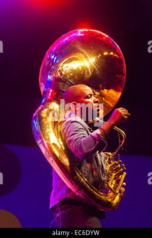 Le radici preforma sul palco principale del MONTEREY JAZZ FESTIVAL Foto Stock