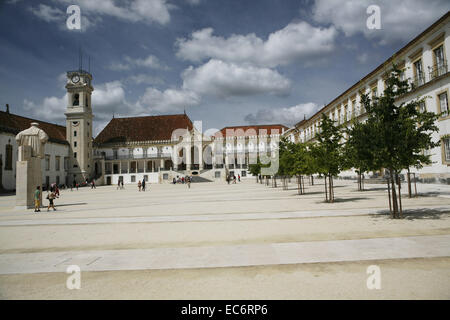 Nella Facoltà di Giurisprudenza dell Università di Coimbra UNESCO World Heritage Site coimbra centro regione portogallo Europa Foto Stock