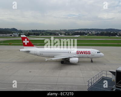 Aeroporto Zurigo Suisse aeromobile Airbus 319 Foto Stock