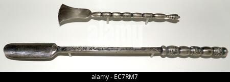 Al-Zahrawi di strumenti chirurgici per chirurgia ossea. Foto Stock
