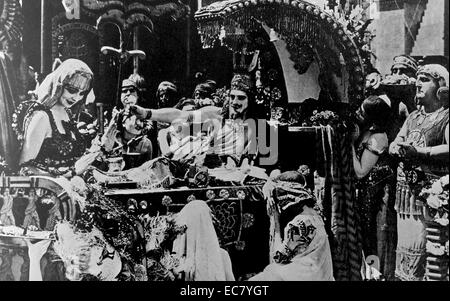 L'intolleranza è un 1916 American film muto, considerato come uno dei grandi capolavori. Foto Stock