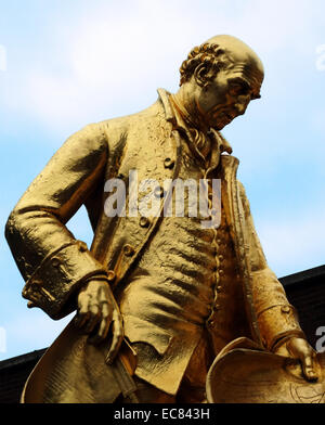 William Bloye della statua di Matthew Boulton; James Watt e William Murdoch; tre di Birmingham più famosi uomini. Essa era destinata a diventare parte di un centro civico complesso ma solo alcune parti di questa e che non sono mai state completate sono state Baskerville House e la Sala della memoria in Centenary Square. Foto Stock