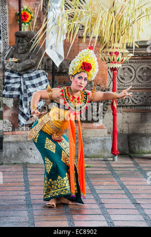 La Danza Barong e del Kris, tradizionale danza Balinese, Ubud, isola di Bali, Indonesia Foto Stock