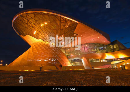 Il BMW Welt, BMW World, Monaco di Baviera Foto Stock