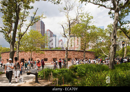 Castle Clinton, Battery Park, il quartiere finanziario di Manhattan, New York, USA, America Foto Stock