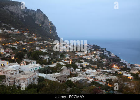 Vew su Capri con il Monte Solaro, Capri, Campania, Italia Foto Stock